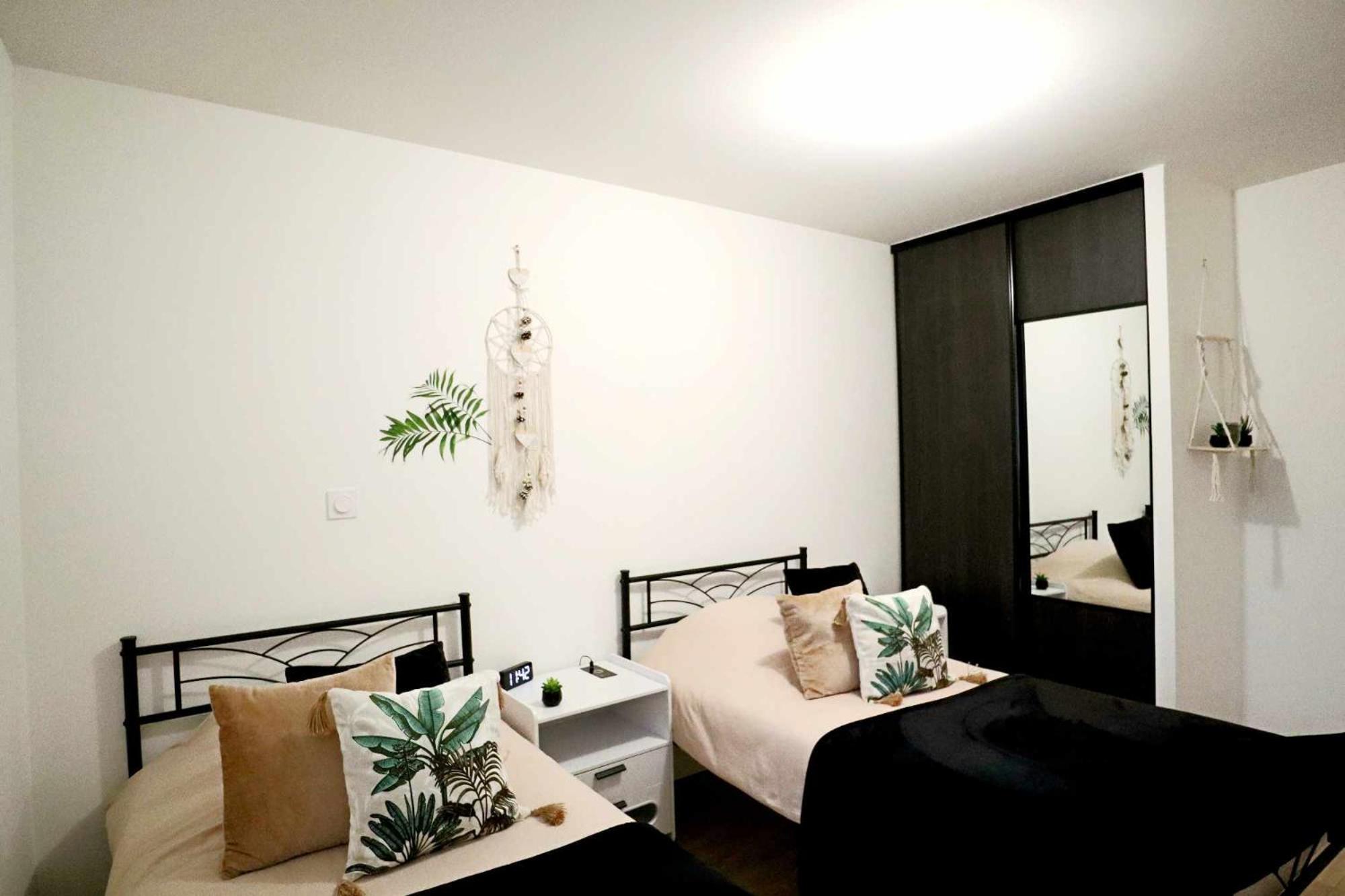 Appartement Le Moderne Ideal Pour Couples Et Professionnels 오르난스 외부 사진